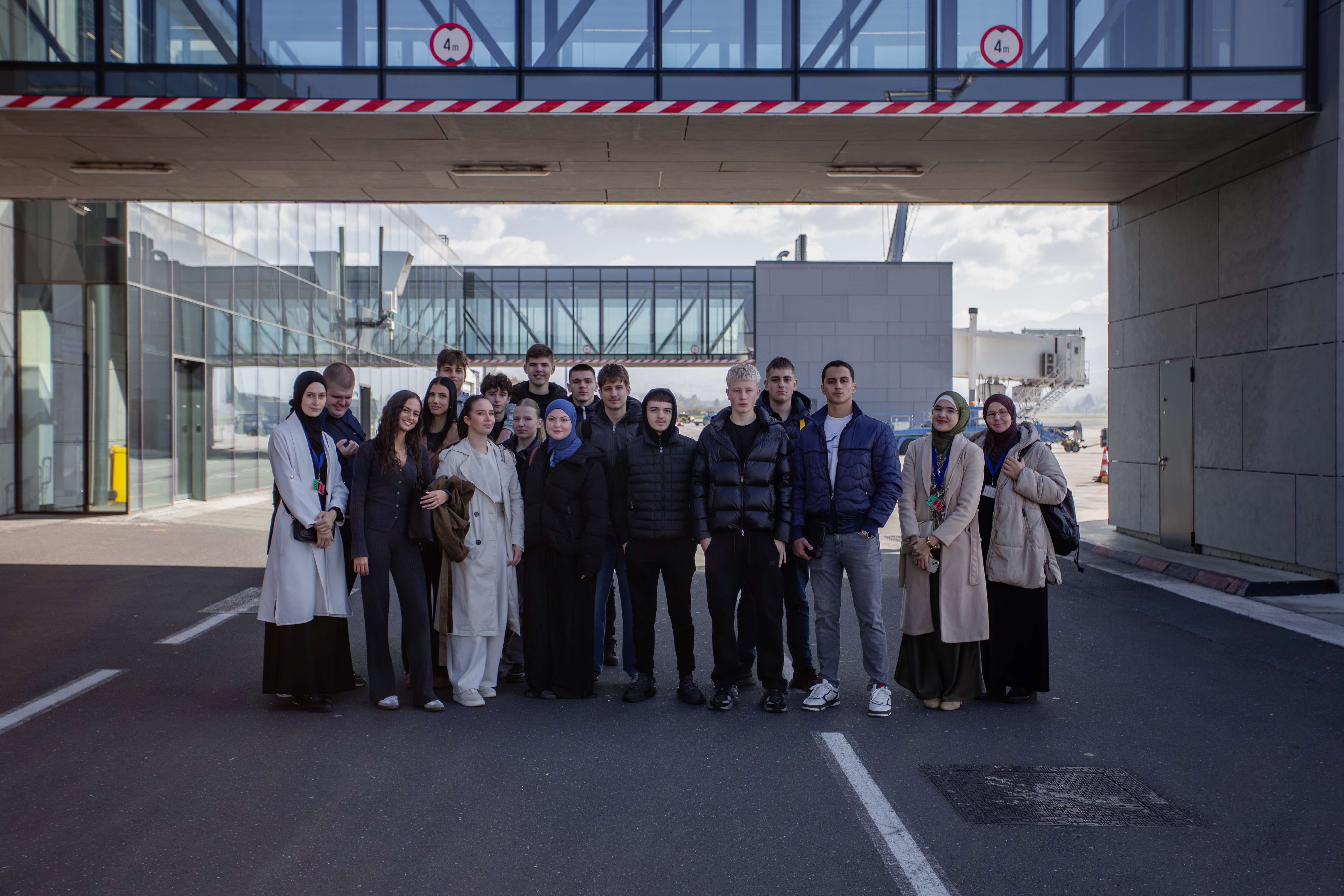 Učenici Školskog centra „Mehmed Handžić“ posjetili Međunarodni aerodrom Sarajevo